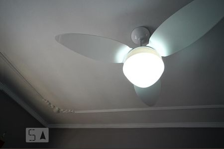 Quarto 1 de casa à venda com 4 quartos, 300m² em Jardim Itu-sabará, Porto Alegre