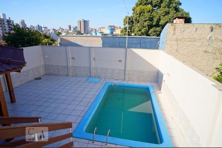 Casa à venda com 300m², 4 quartos e 2 vagasPiscina