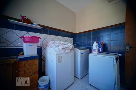 Casa à venda com 300m², 4 quartos e 2 vagasArea de ServiçoArea de Serviço