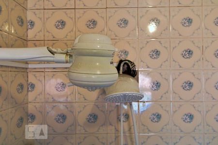 Casa à venda com 303m², 4 quartos e 6 vagasBanheiro da Suíte 1