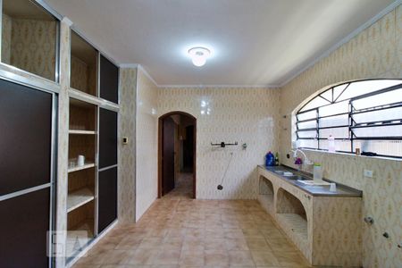 Casa à venda com 303m², 4 quartos e 6 vagasCozinha