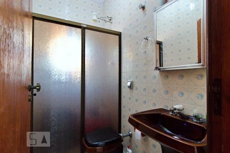 Casa à venda com 303m², 4 quartos e 6 vagasBanheiro