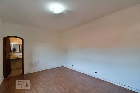 Casa à venda com 303m², 4 quartos e 6 vagasSuíte 1