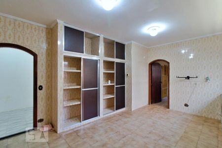 Casa à venda com 303m², 4 quartos e 6 vagasCozinha