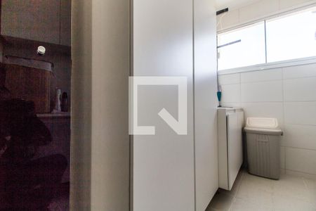 Apartamento à venda com 79m², 2 quartos e 1 vagaÁrea de Serviço