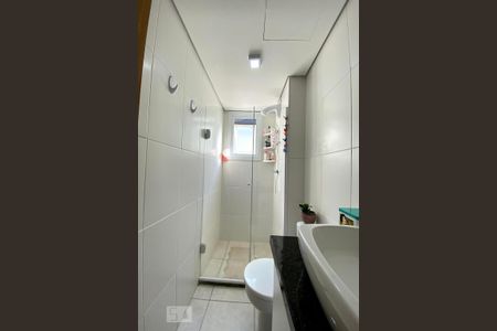 Apartamento à venda com 60m², 2 quartos e 1 vaga Apartamento à venda com 60m², 2 quartos e 1 vagaBanheiro