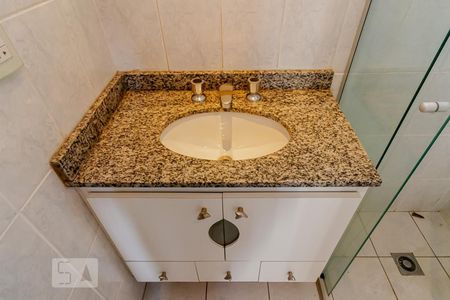 Apartamento à venda com 63m², 2 quartos e 2 vagasBanheiro da Suíte