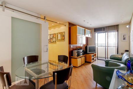 Sala de apartamento à venda com 2 quartos, 63m² em Vila Monumento, São Paulo