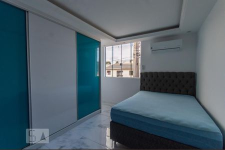 Quarto de kitnet/studio para alugar com 1 quarto, 36m² em Novo Mundo, Curitiba