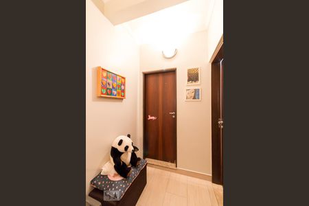 Casa à venda com 190m², 4 quartos e 3 vagasCorredor