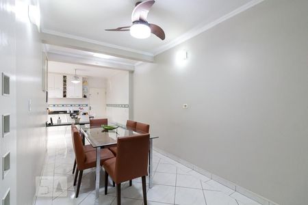 Casa à venda com 190m², 4 quartos e 3 vagasCopa