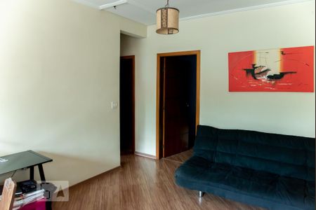 Casa para alugar com 200m², 3 quartos e 4 vagas Casa para alugar com 200m², 3 quartos e 4 vagasHall Quartos