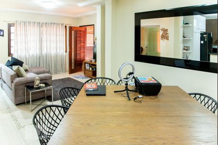 Sala de casa para alugar com 3 quartos, 200m² em Cidade Patriarca, São Paulo