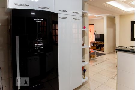 Casa para alugar com 200m², 3 quartos e 4 vagas Casa para alugar com 200m², 3 quartos e 4 vagasCozinha