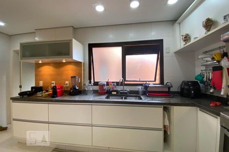Apartamento para alugar com 200m², 3 quartos e 4 vagasCozinha