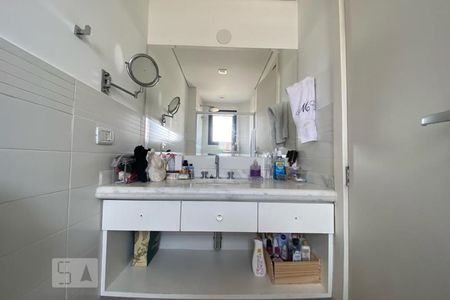 Apartamento para alugar com 200m², 3 quartos e 4 vagasBanheiro da Suíte 2