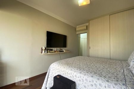 Apartamento para alugar com 200m², 3 quartos e 4 vagasSuíte 1