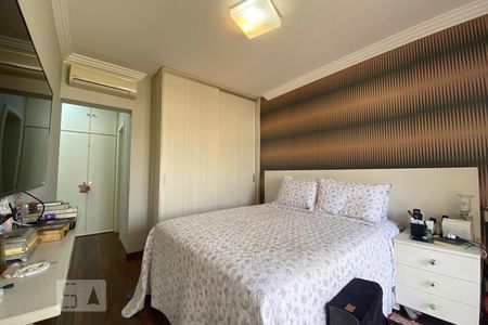 Apartamento para alugar com 200m², 3 quartos e 4 vagasSuíte 1