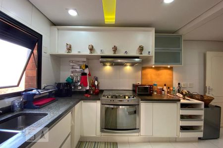 Apartamento para alugar com 200m², 3 quartos e 4 vagasCozinha