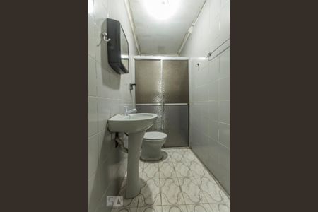 Banheiro de casa para alugar com 2 quartos, 60m² em Parque das Américas, Mauá