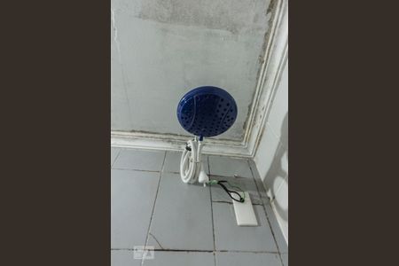 Chuveiro de casa para alugar com 2 quartos, 60m² em Parque das Américas, Mauá