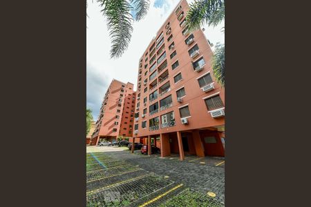 Área Externa de apartamento à venda com 3 quartos, 68m² em  Jardim Ibiratiba, Porto Alegre