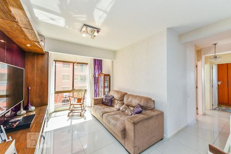 Sala de apartamento à venda com 3 quartos, 68m² em  Jardim Ibiratiba, Porto Alegre