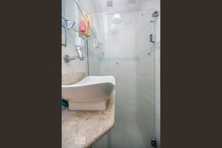 Banheiro Social de kitnet/studio para alugar com 1 quarto, 25m² em Centro, Niterói