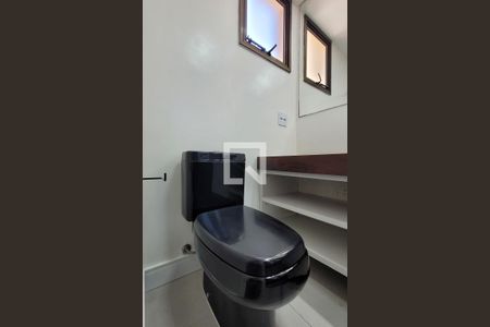 Apartamento à venda com 62m², 2 quartos e 2 vagas Apartamento à venda com 62m², 2 quartos e 2 vagasBanheiro da suíte