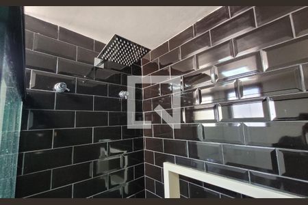 Apartamento à venda com 62m², 2 quartos e 2 vagas Apartamento à venda com 62m², 2 quartos e 2 vagasBanheiro da suíte