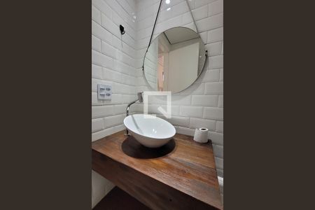 Apartamento à venda com 62m², 2 quartos e 2 vagas Apartamento à venda com 62m², 2 quartos e 2 vagasBanheiro