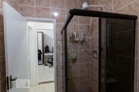 Apartamento à venda com 106m², 4 quartos e sem vaga Apartamento à venda com 106m², 4 quartos e sem vagaBanheiro