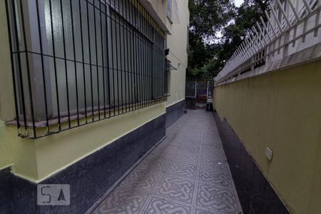 Apartamento à venda com 106m², 4 quartos e sem vaga Apartamento à venda com 106m², 4 quartos e sem vagaHall de Entrada