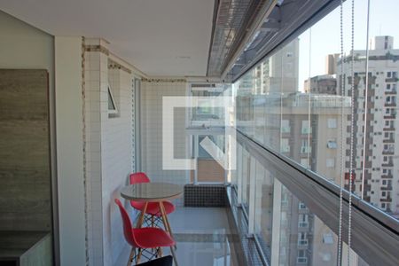 Sala de apartamento para alugar com 2 quartos, 69m² em Gonzaga, Santos