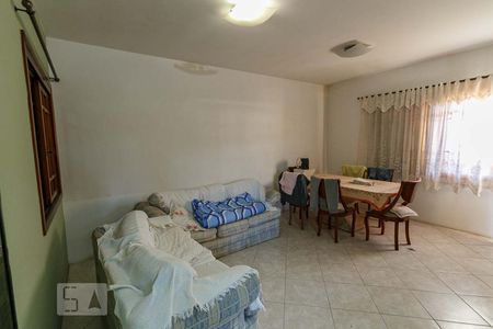 Sala 2 de casa para alugar com 5 quartos, 233m² em Cavalhada, Porto Alegre