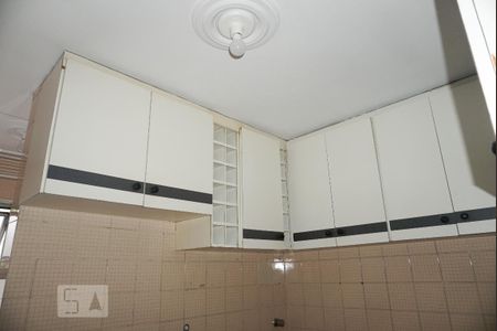 Apartamento para alugar com 50m², 2 quartos e 1 vaga Apartamento para alugar com 50m², 2 quartos e 1 vagaCozinha - Armários