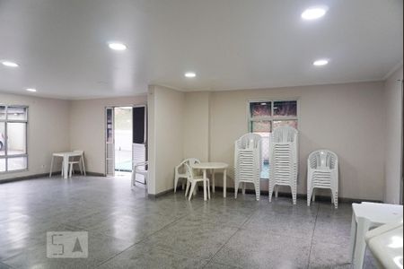 Apartamento para alugar com 50m², 2 quartos e 1 vaga Apartamento para alugar com 50m², 2 quartos e 1 vagaÁrea comum - Salão de festas
