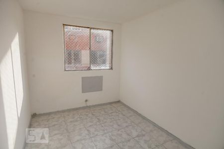 Quarto 1 de apartamento para alugar com 2 quartos, 45m² em Pechincha, Rio de Janeiro