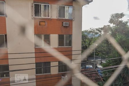 Vista do Quarto 1 de apartamento para alugar com 2 quartos, 45m² em Pechincha, Rio de Janeiro