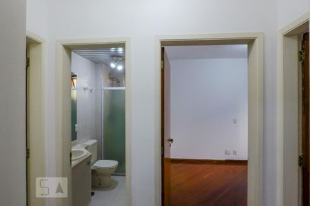 Corredor de apartamento para alugar com 3 quartos, 97m² em Vila Mariana, São Paulo
