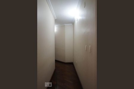 Casa à venda com 379m², 5 quartos e 3 vagasCorredor 2