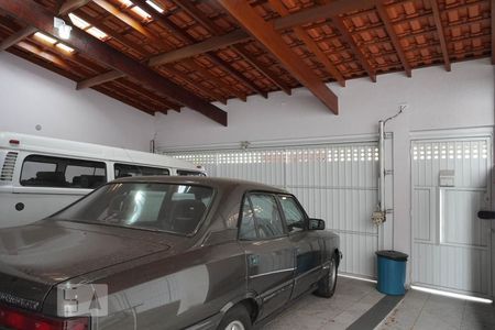 Casa à venda com 379m², 5 quartos e 3 vagasGaragem