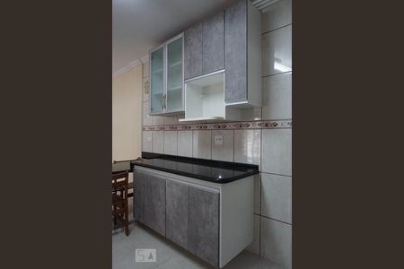 Casa à venda com 379m², 5 quartos e 3 vagasCozinha - Armários