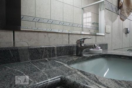 Casa à venda com 379m², 5 quartos e 3 vagasBanheiro 2 - Torneira