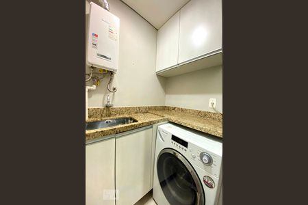 Apartamento à venda com 54m², 2 quartos e 1 vaga Apartamento à venda com 54m², 2 quartos e 1 vagaÁrea de Serviço