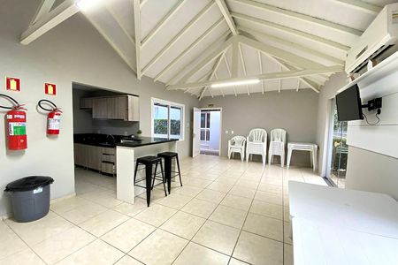 Apartamento à venda com 54m², 2 quartos e 1 vaga Apartamento à venda com 54m², 2 quartos e 1 vagaÁrea comum - Salão de festas