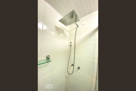 Apartamento à venda com 54m², 2 quartos e 1 vaga Apartamento à venda com 54m², 2 quartos e 1 vagaBanheiro