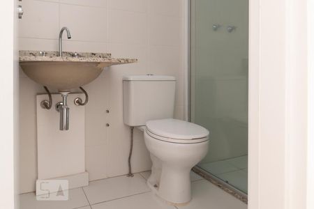 Apartamento à venda com 64m², 2 quartos e 1 vaga Apartamento à venda com 64m², 2 quartos e 1 vagaBanheiro Social