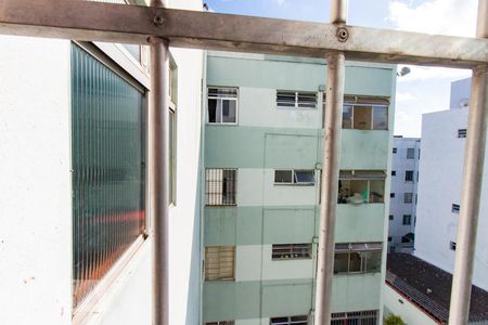 Vista sala de apartamento para alugar com 3 quartos, 50m² em Conjunto Habitacional Padre Manoel da Nobrega, São Paulo