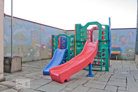 Apartamento à venda com 90m², 3 quartos e 1 vaga Apartamento à venda com 90m², 3 quartos e 1 vagaÁrea Comum - Playground